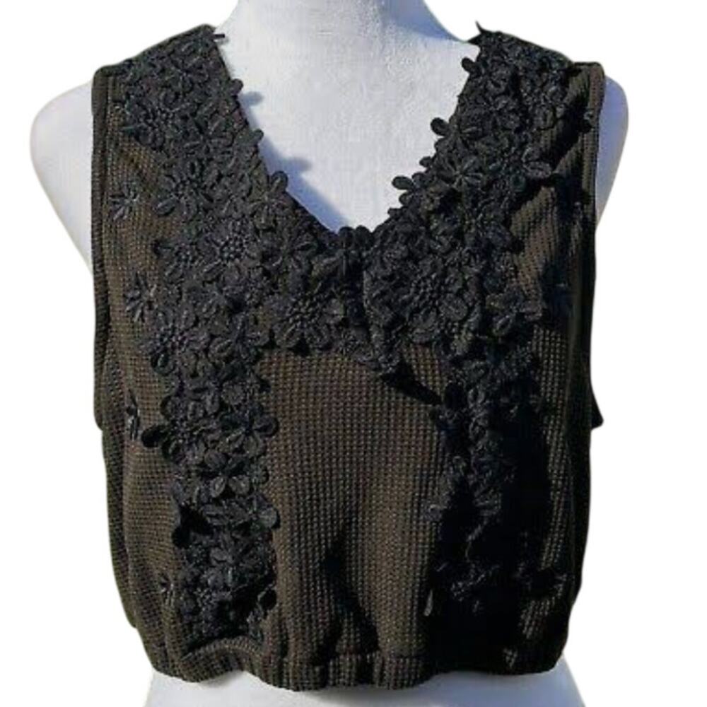 POL Embroidered Floral Cropped Vest Size Small Brown Black Boho Y2K